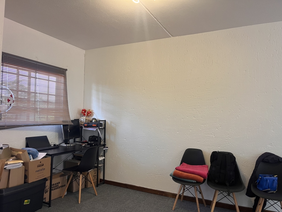 To Let 2 Bedroom Property for Rent in Glensan Gauteng