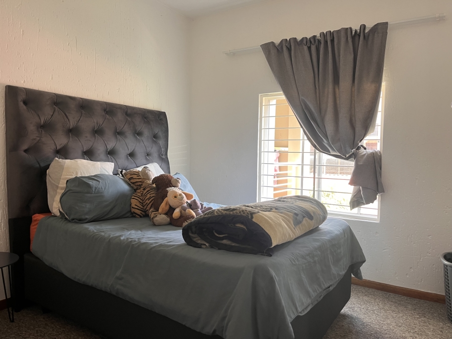 To Let 2 Bedroom Property for Rent in Glensan Gauteng