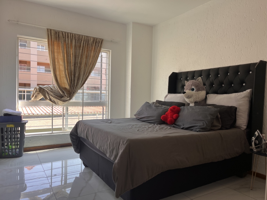 To Let 2 Bedroom Property for Rent in Glensan Gauteng