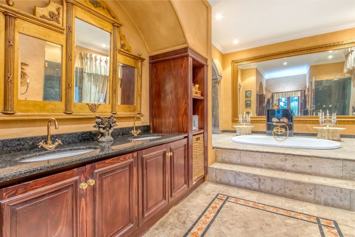 4 Bedroom Property for Sale in Houghton Estate Gauteng