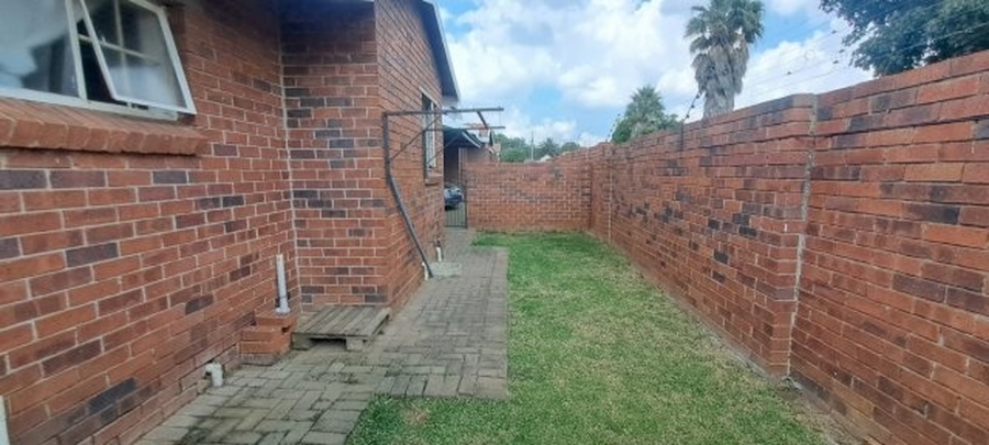 2 Bedroom Property for Sale in West Village Gauteng