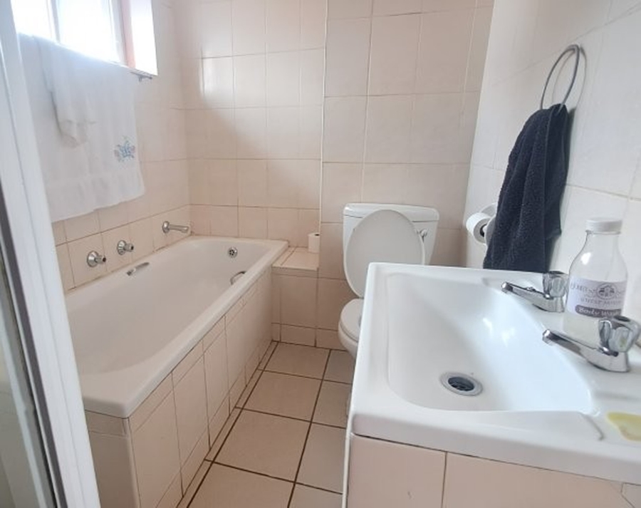 2 Bedroom Property for Sale in West Village Gauteng