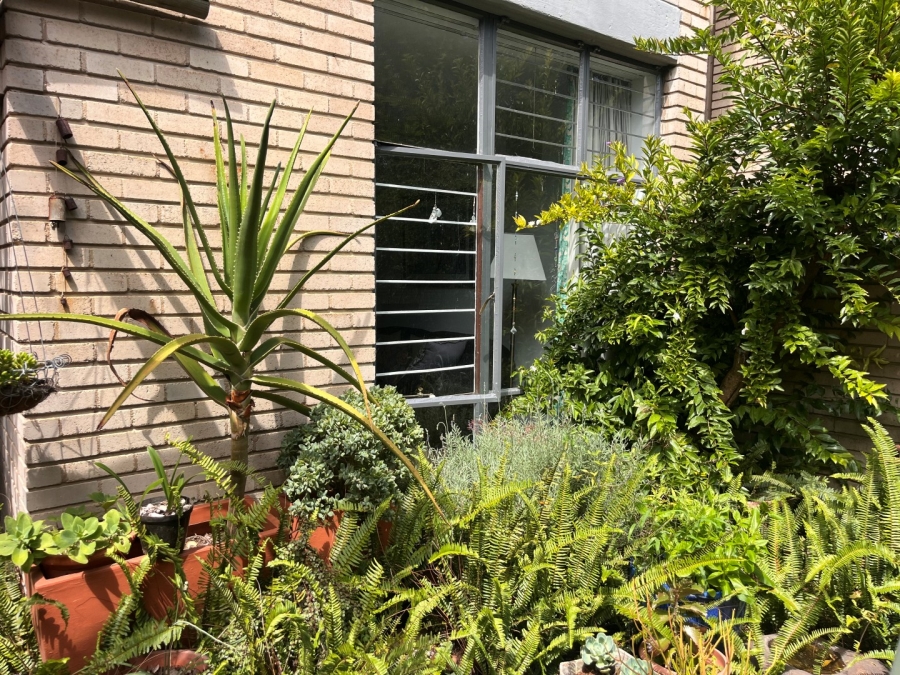 2 Bedroom Property for Sale in The Gardens Gauteng