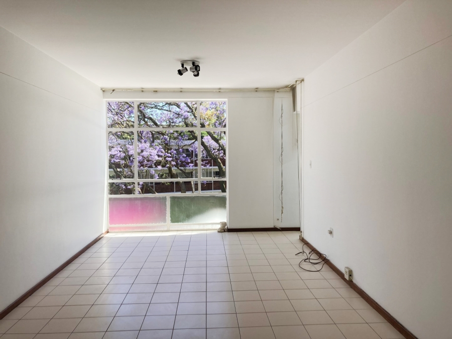 To Let 2 Bedroom Property for Rent in Illovo Gauteng