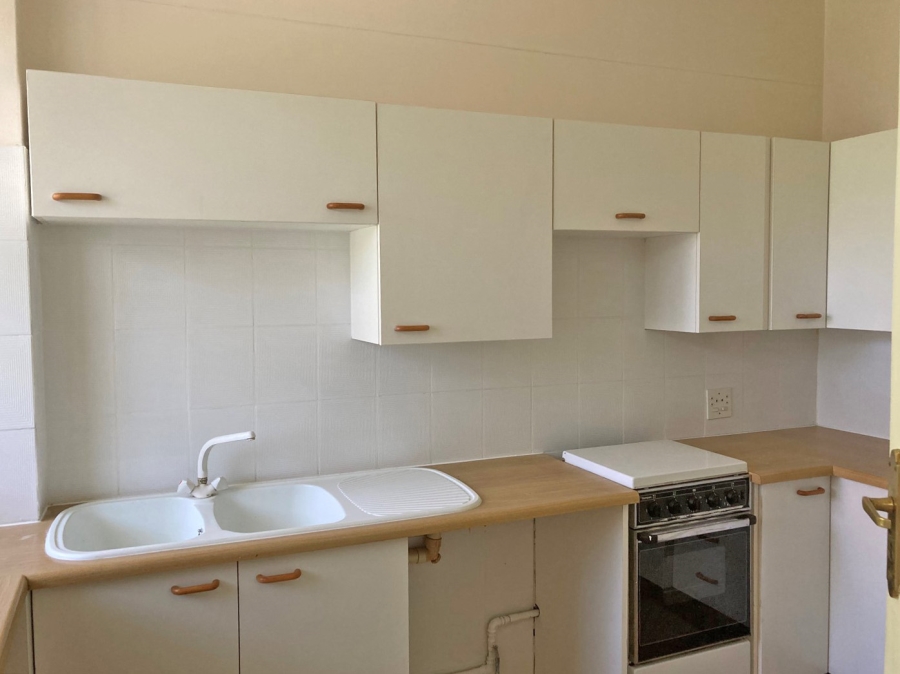 To Let 2 Bedroom Property for Rent in Illovo Gauteng