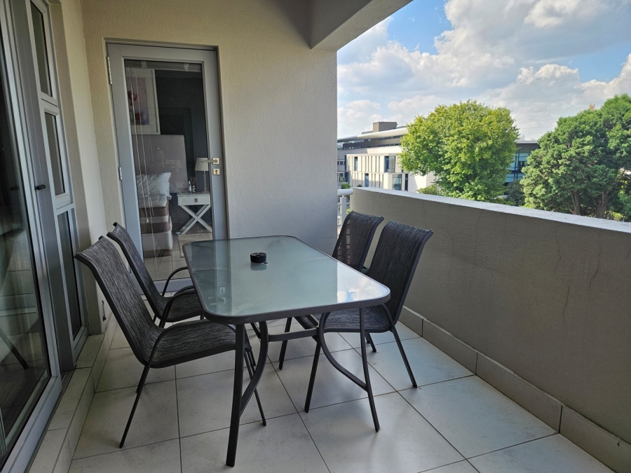 To Let 2 Bedroom Property for Rent in Atholl Gauteng