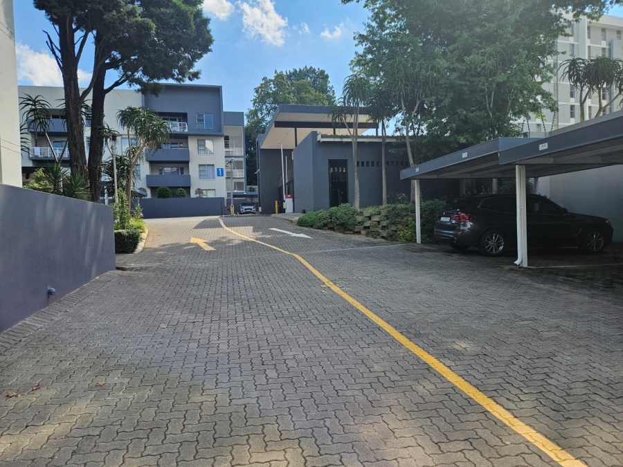 To Let 2 Bedroom Property for Rent in Atholl Gauteng