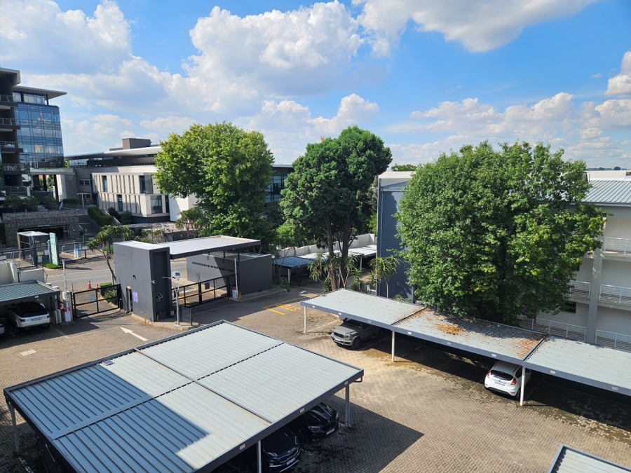 To Let 2 Bedroom Property for Rent in Atholl Gauteng