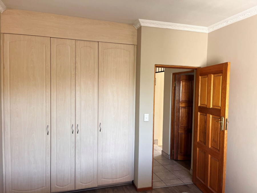 4 Bedroom Property for Sale in Glenhazel Gauteng