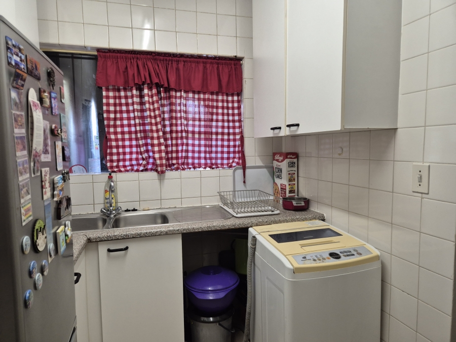 To Let 2 Bedroom Property for Rent in Buccleuch Gauteng