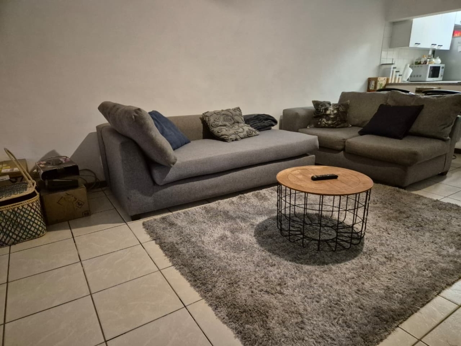 To Let 2 Bedroom Property for Rent in Buccleuch Gauteng