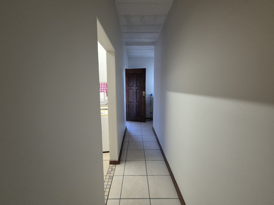 To Let 2 Bedroom Property for Rent in Buccleuch Gauteng