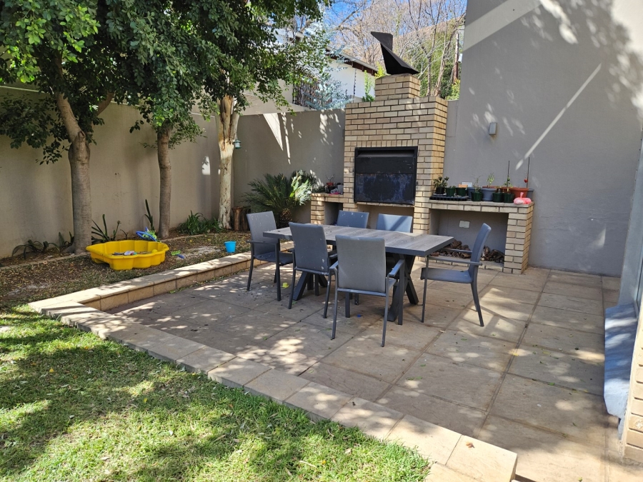 To Let 3 Bedroom Property for Rent in Craighall Gauteng