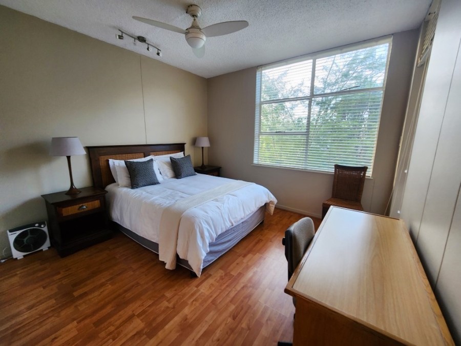 To Let 2 Bedroom Property for Rent in Sandhurst Gauteng