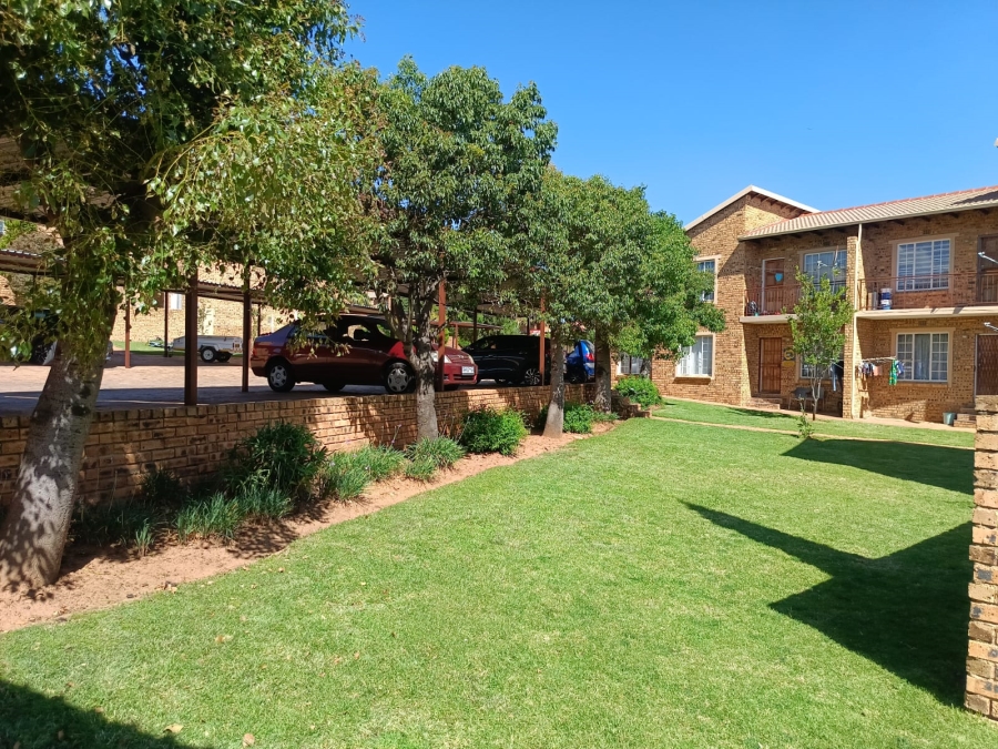 3 Bedroom Property for Sale in Radiokop Gauteng