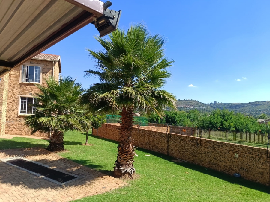 3 Bedroom Property for Sale in Radiokop Gauteng