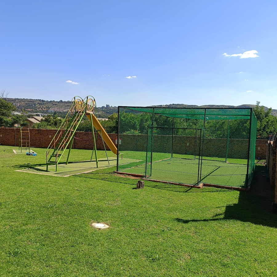 3 Bedroom Property for Sale in Radiokop Gauteng