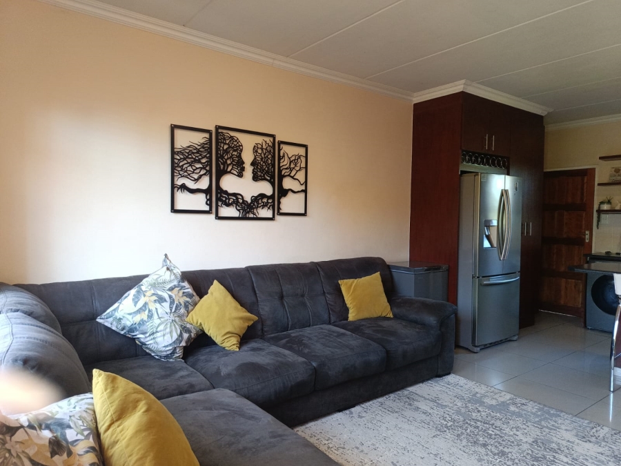 3 Bedroom Property for Sale in Radiokop Gauteng
