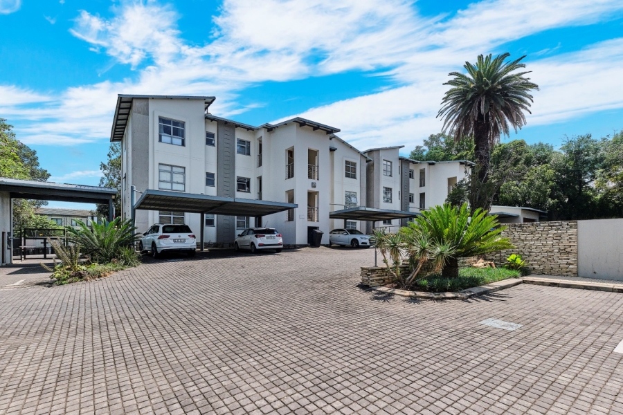 2 Bedroom Property for Sale in Wendywood Gauteng