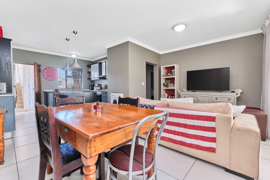 2 Bedroom Property for Sale in Wendywood Gauteng