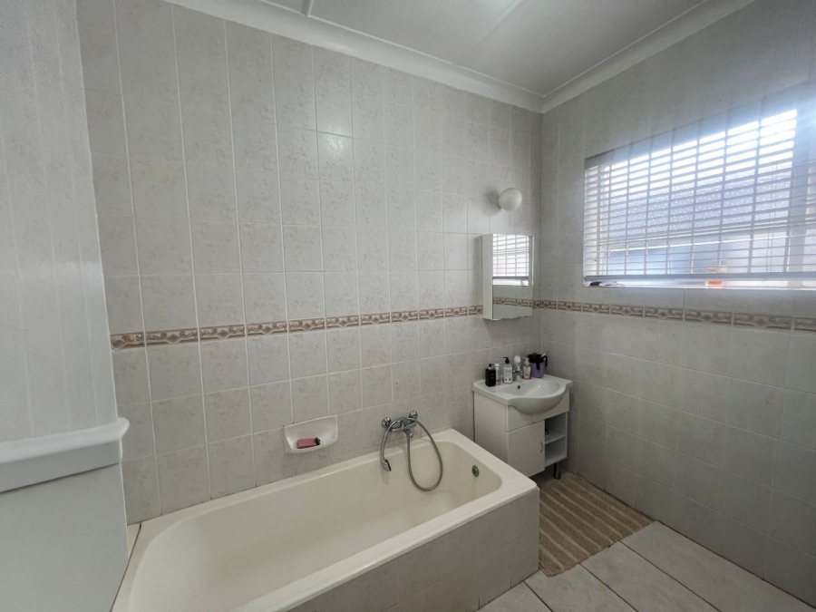 3 Bedroom Property for Sale in Sydenham Gauteng