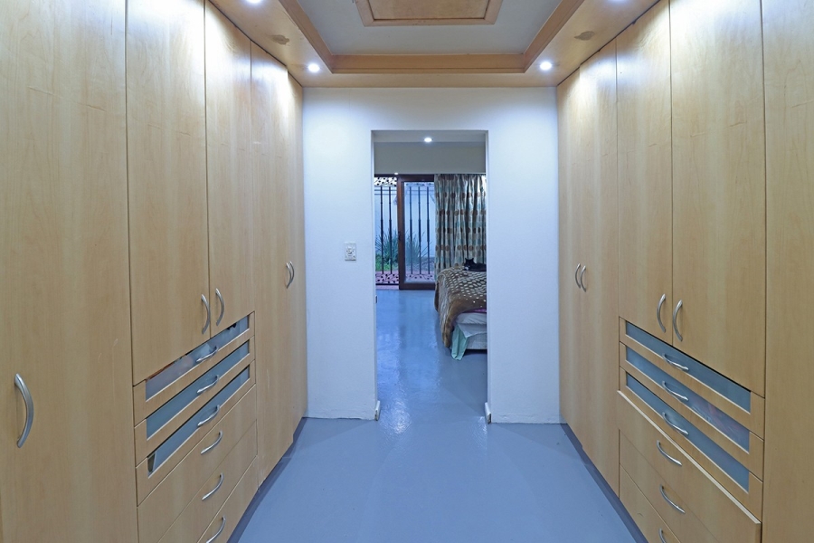 6 Bedroom Property for Sale in Bryanston Gauteng