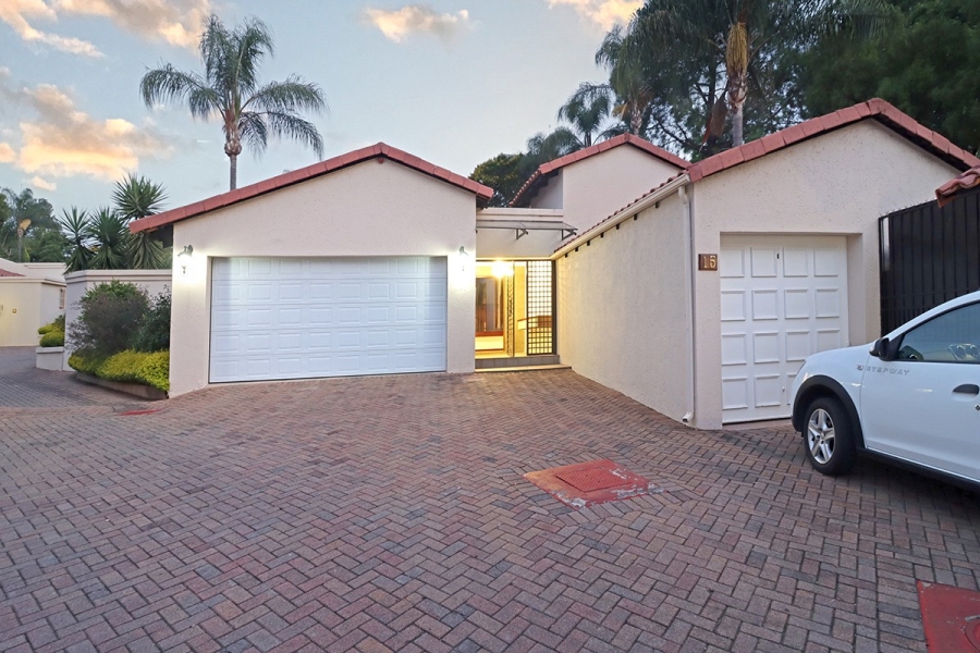 6 Bedroom Property for Sale in Bryanston Gauteng