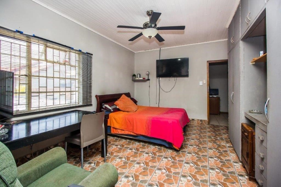 4 Bedroom Property for Sale in Meyerspark Gauteng