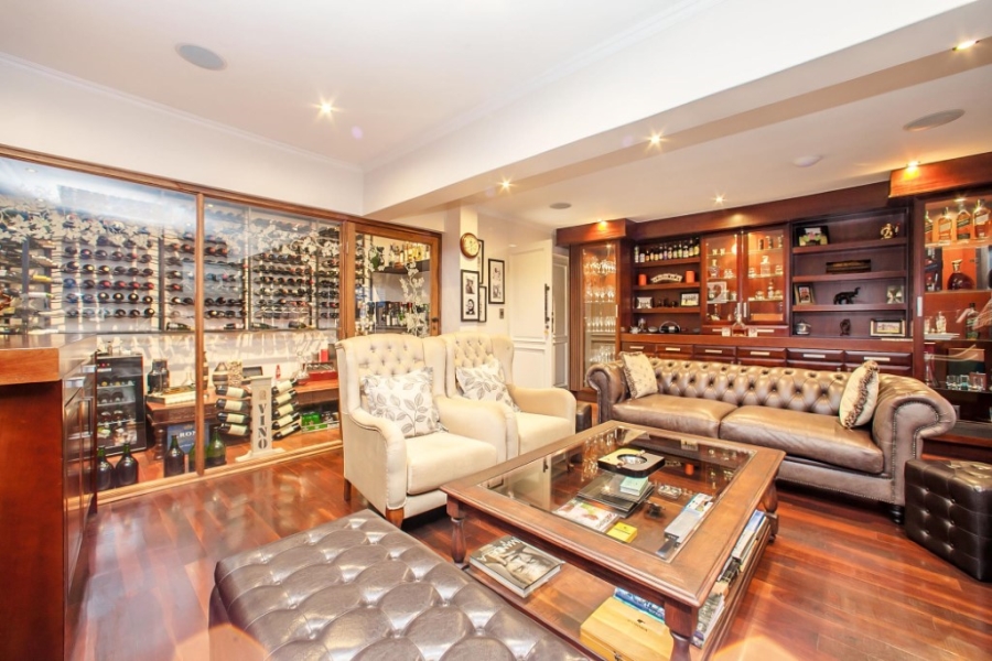 To Let 6 Bedroom Property for Rent in Morningside Gauteng