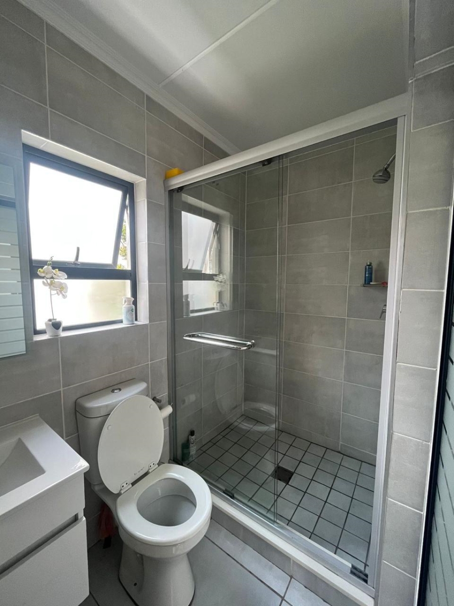 To Let 2 Bedroom Property for Rent in Crowthorne AH Gauteng