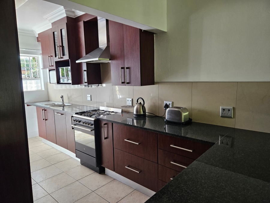 To Let 2 Bedroom Property for Rent in Craighall Gauteng