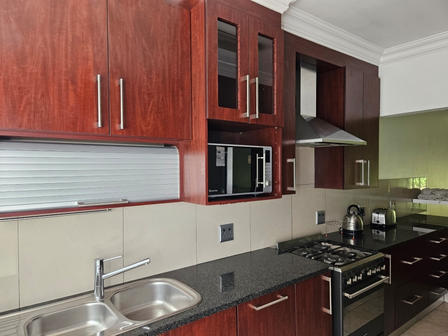 To Let 2 Bedroom Property for Rent in Craighall Gauteng