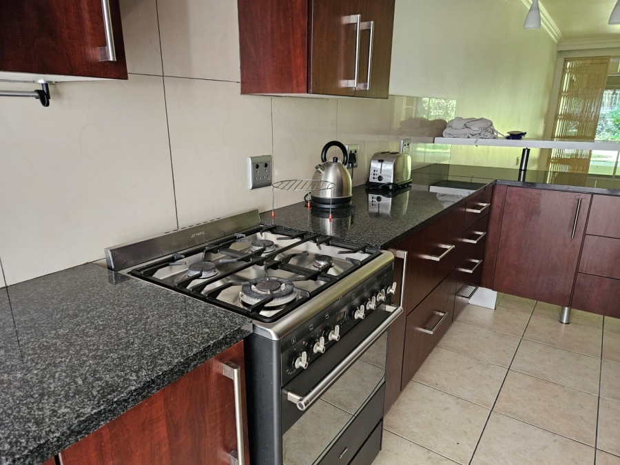 To Let 2 Bedroom Property for Rent in Craighall Gauteng