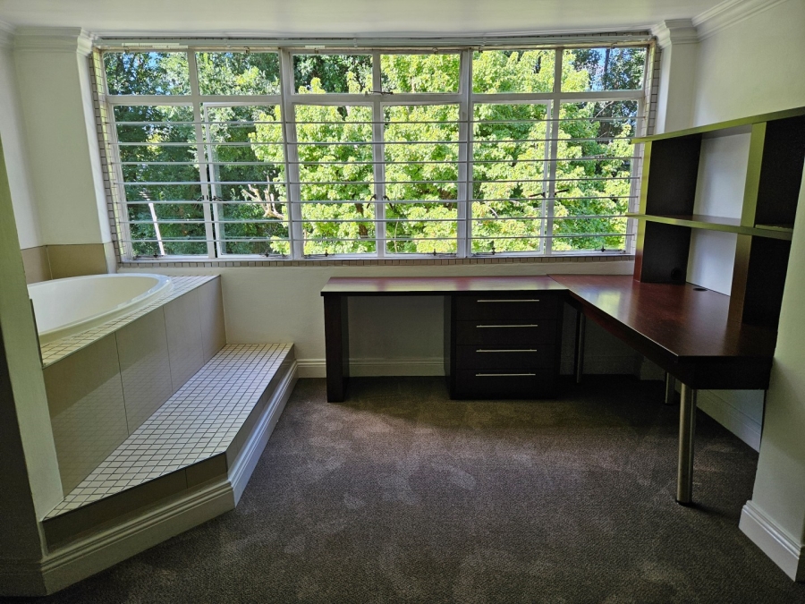 To Let 2 Bedroom Property for Rent in Craighall Gauteng