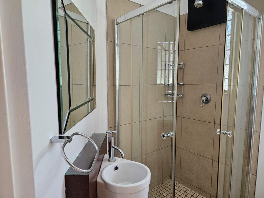 To Let 2 Bedroom Property for Rent in Craighall Gauteng