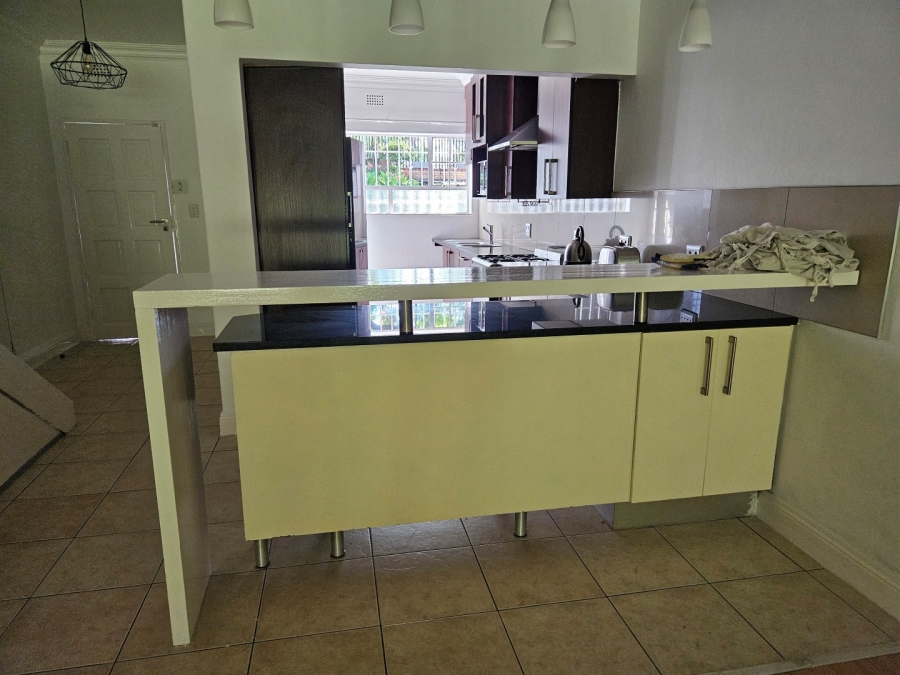 To Let 2 Bedroom Property for Rent in Craighall Gauteng