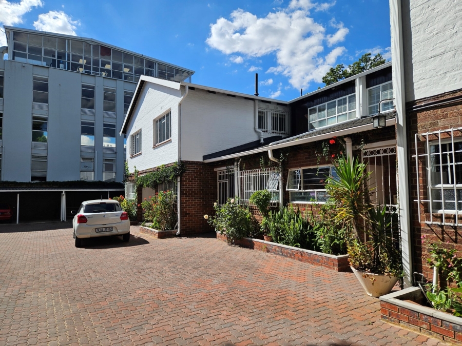 To Let 2 Bedroom Property for Rent in Craighall Gauteng