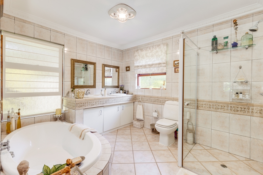 3 Bedroom Property for Sale in Lonehill Gauteng