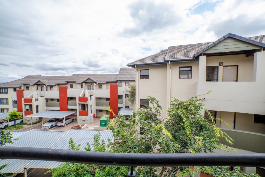 2 Bedroom Property for Sale in Lonehill Gauteng