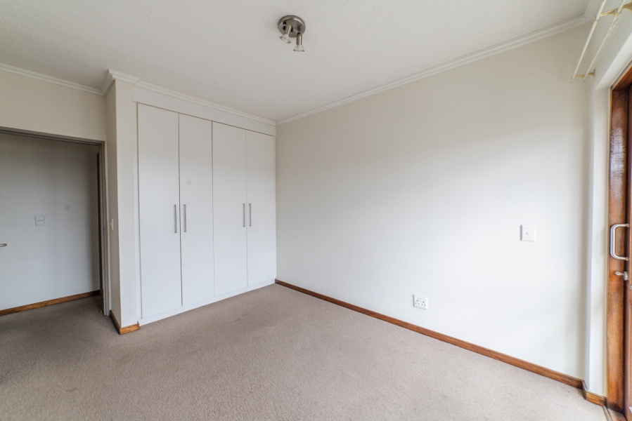 2 Bedroom Property for Sale in Lonehill Gauteng