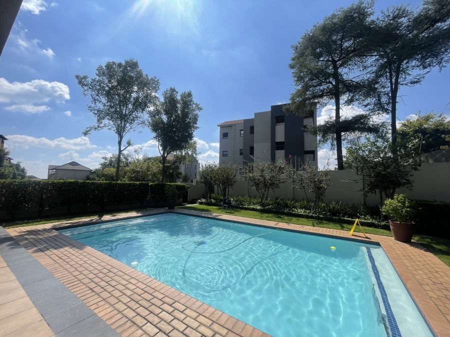 2 Bedroom Property for Sale in Lonehill Gauteng