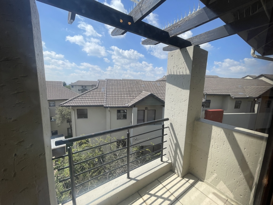 2 Bedroom Property for Sale in Lonehill Gauteng