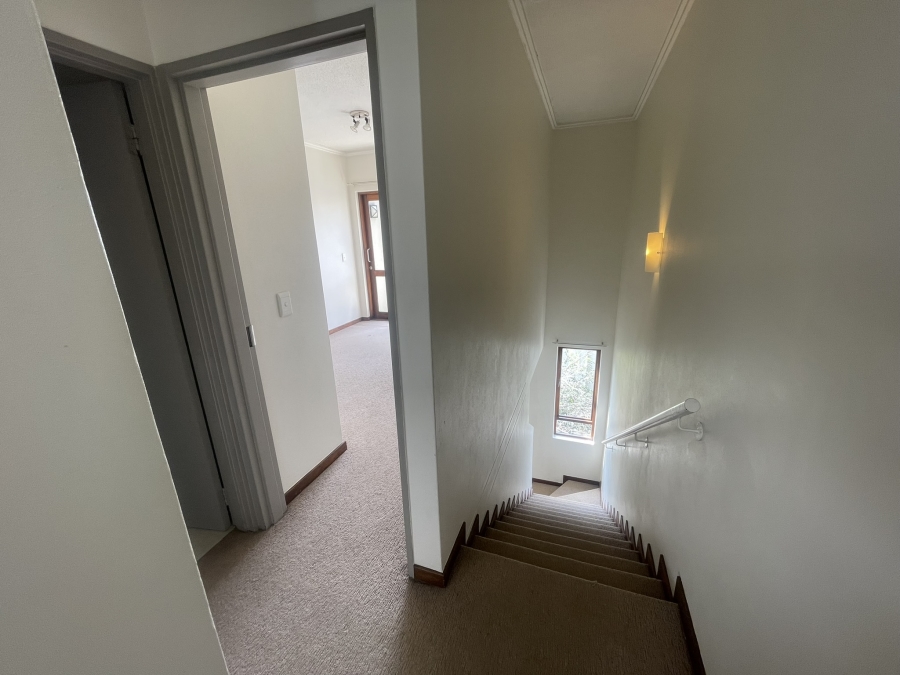 2 Bedroom Property for Sale in Lonehill Gauteng