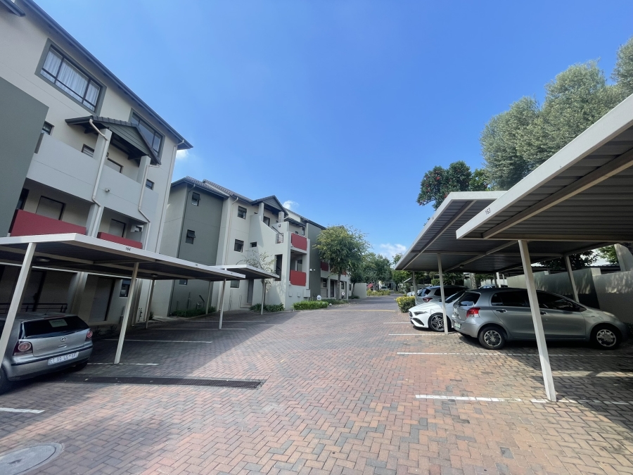 2 Bedroom Property for Sale in Lonehill Gauteng