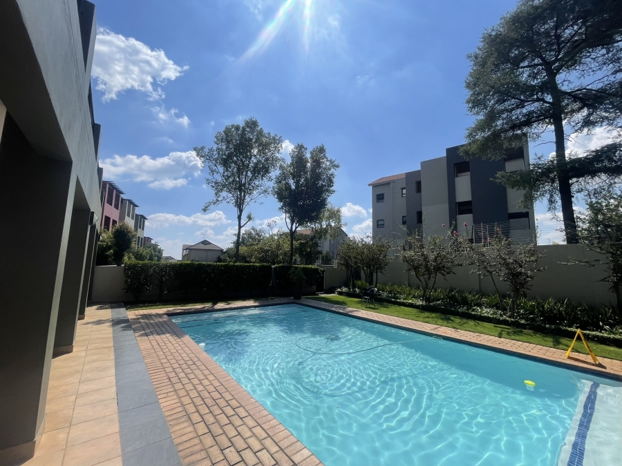 2 Bedroom Property for Sale in Lonehill Gauteng