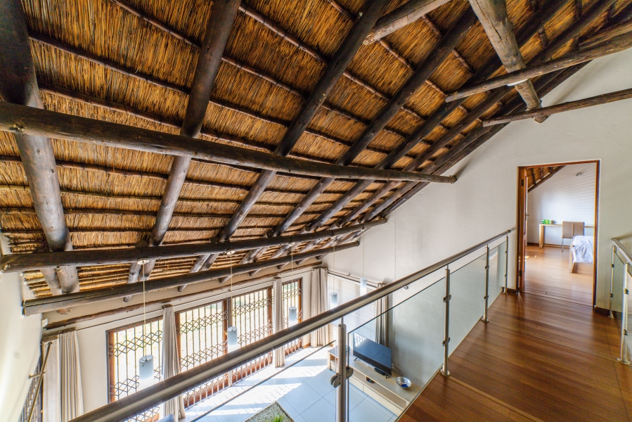 To Let 5 Bedroom Property for Rent in Magaliessig Gauteng