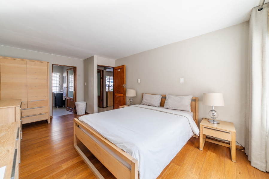 To Let 5 Bedroom Property for Rent in Magaliessig Gauteng