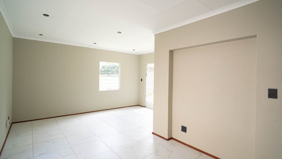 3 Bedroom Property for Sale in Douglasdale Gauteng