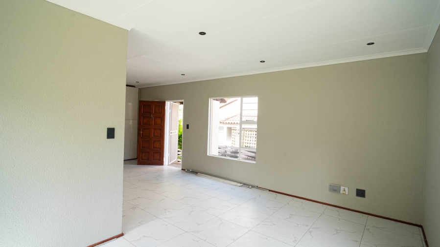 3 Bedroom Property for Sale in Douglasdale Gauteng