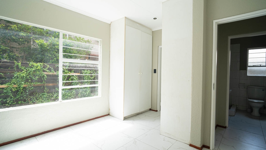 3 Bedroom Property for Sale in Douglasdale Gauteng